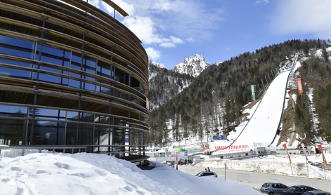 Tudi zaradi teh desetih je Planica nekaj posebnega. In obratno.