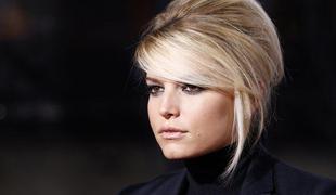 Jessica Simpson nad radovedne sosede poslala policiste