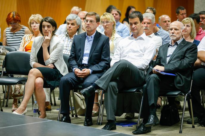 SMC, Miro Cerar, programska konferenca | Foto STA