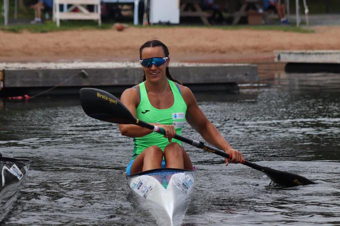 Slovenska kajakašica Anja Osterman je na svetovnem prvenstvu v Halifaxu v disciplini 200 metrov zasedla drugo mesto. Primorka je letos osvojila tudi dve medalji na evropskem prvenstvu.  | Foto: Jan Šmit