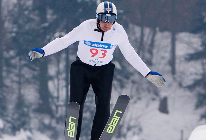 Tudi v Slovenijo je prišel. Leta 2010 je skakal na svetovnih veteranskih igrah v Žireh.     | Foto: Vid Ponikvar