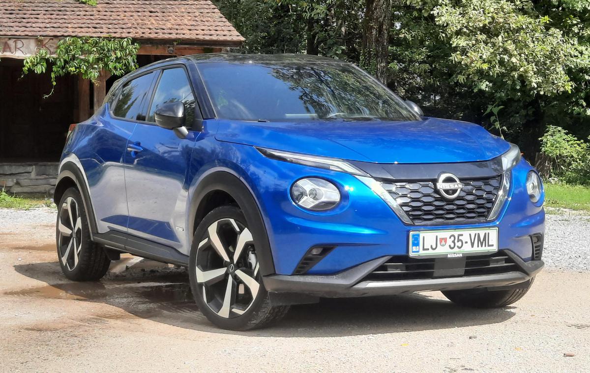 Nissan juke | Z odmikom 172 milimetrov nad podlago juke ne bo drsal po tleh na vsakem kolovozu, vseeno pa ni namenjen terenskim preizkušnjam. | Foto Aleš Črnivec