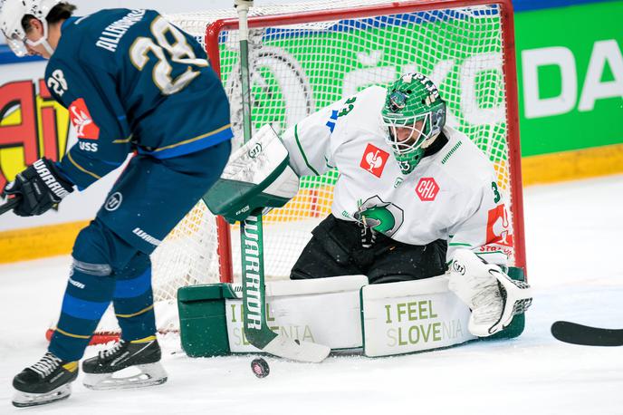 Zug : HK Olimpija | Olimpija je v zadnjem mesecu okušala raven hokeja, na kateri igrajo nekateri najboljši evropski klubi. | Foto Domen Jančič/HK SŽ Olimpija