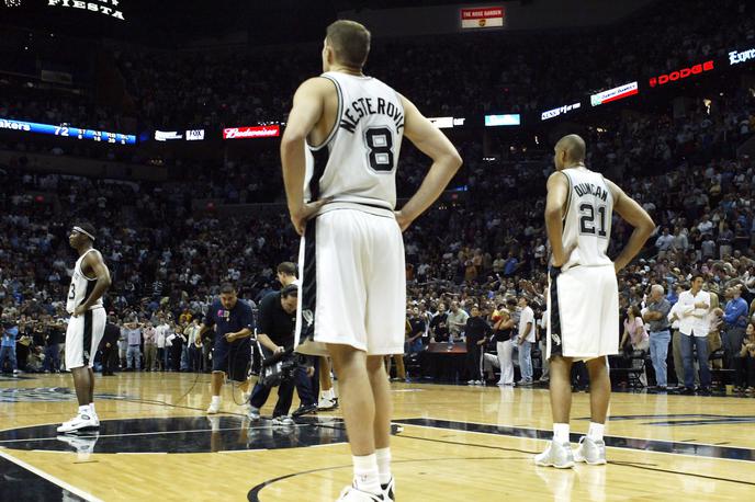 Nesterović in Duncan | Foto Getty Images