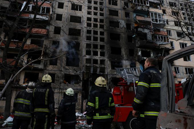 O morebitnih žrtvah niso poročali.  | Foto: Reuters