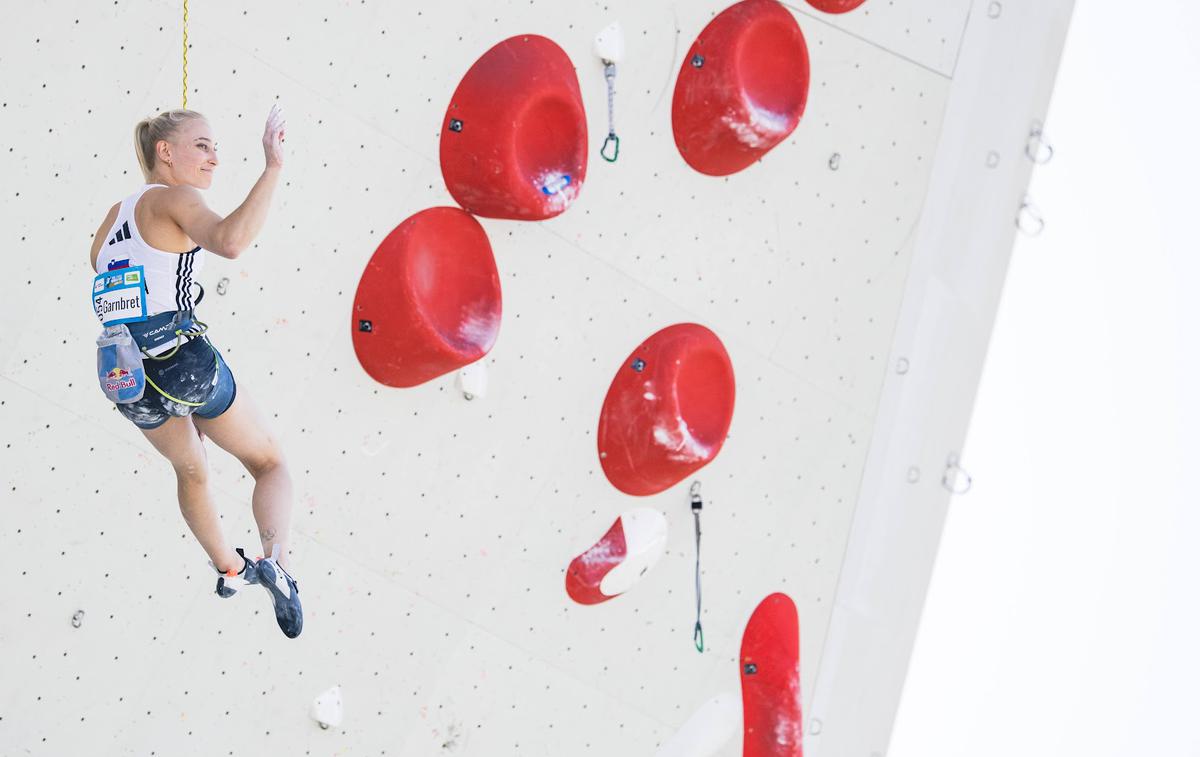 Janja Garnbret, Koper 2023 | Janja Garnbret je v kvalifikacijah dvakrat priplezala do vrha in vrgla rokavico tekmicam. | Foto Grega Valančič