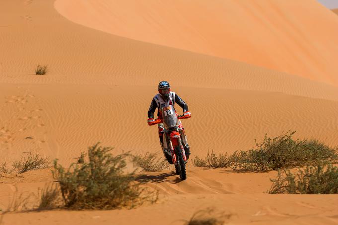 Toni Mulec je reli Dakar končal na 13. mestu med vsemi motoristi. | Foto: RallyZone