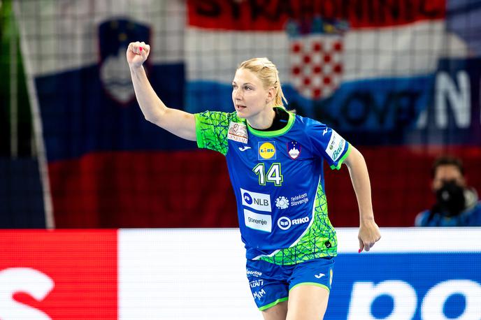 EHF Euro22: Slovenija - Hrvaška Tamara Mavsar | Tamara Mavsar se vrača h Krimu. | Foto Matic Klanšek Velej/Sportida