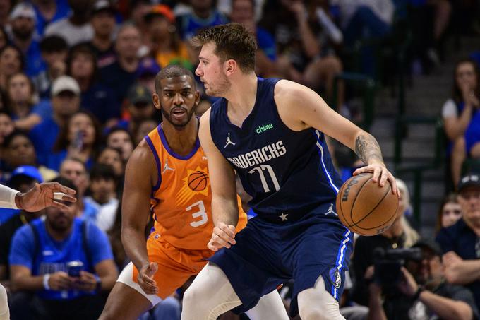 Chris Paul in Luka Dončić sta bila hud boj, v katerem je bil tokrat uspešnejši Ljubljančan. | Foto: Reuters