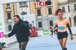 Dolenjka z ognjem v laseh za skoraj minuto popravila slovenski rekord