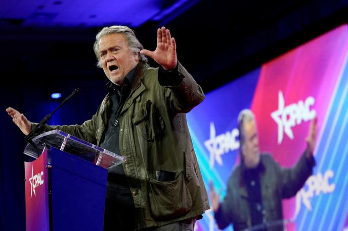 Steve Bannon | Bannon je v Beli hiši pri Trumpu delal sedem mesecev, ko ga je predsednik odpustil zaradi dajanja nepooblaščenih izjav medijem o notranjih sporih v Beli hiši. | Foto Reuters