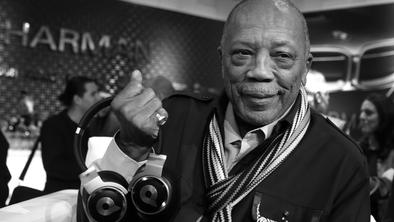 Umrl je glasbeni mogotec Quincy Jones