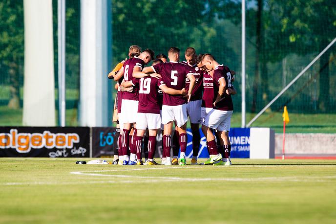 Nk triglav | Triglav je po zmagi v Velenju zdaj sam na vrhu. | Foto Luka Vovk/Sportida