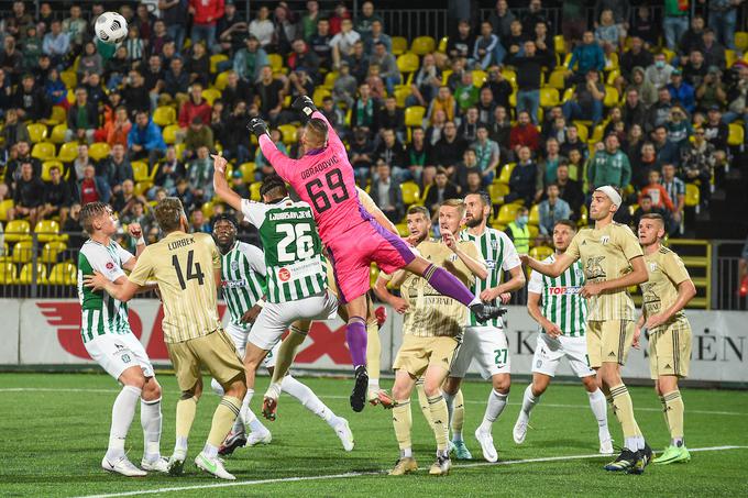 Matko Obradović je na obeh tekmah proti Žalgirisu zadržal mrežo nedotaknjeno. | Foto: Sportida