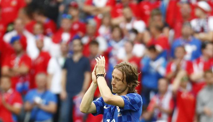 Tudi Luka Modrić in preostali zvezdniki Hrvaške igrajo z mislimi na nekdanjega prijatelja. | Foto: 