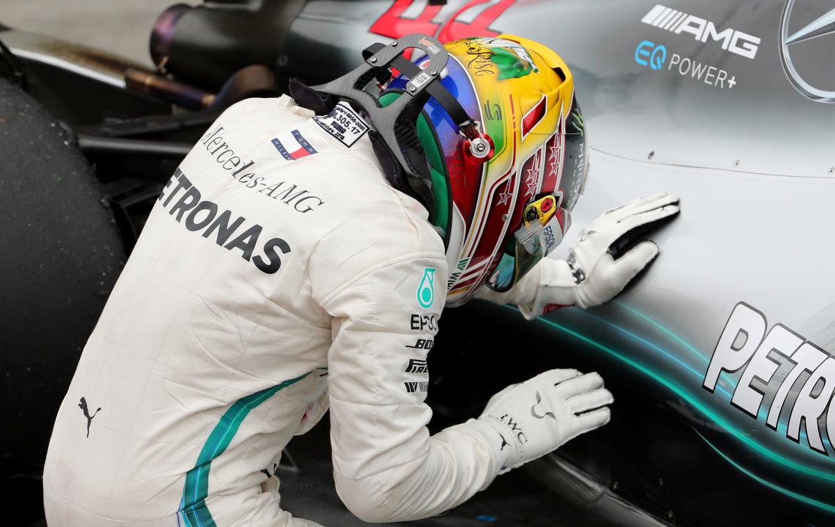 Lewis Hamilton | Lewis Hamilton si je naslov svetovnega prvaka zagotovil že v Mehiki pred tednom dni, z novo zmago pa Mercedesu pomagal še do konstruktorskega naslova. | Foto Reuters