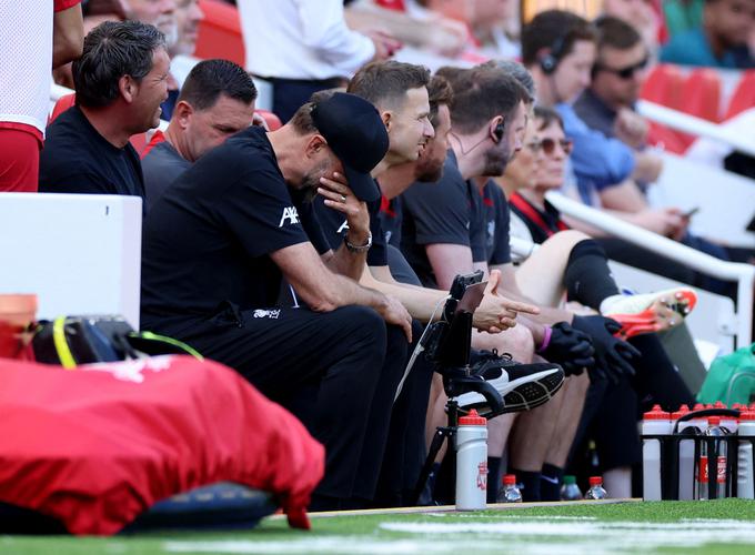 Jürgen Klopp zadnjič vodi Liverpool. Nemec na Anfieldu ni mogel zadrževati čustev. | Foto: Reuters