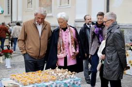 Christine Lagarde na obisku ljubljanske tržnice