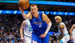 Še en udarec za Dončićev Dallas, poškodoval se je Porzingis