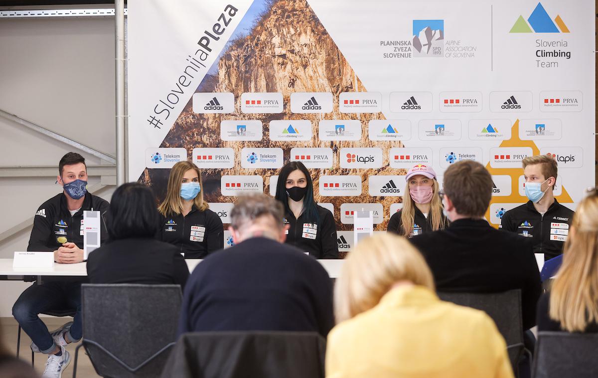 janja Garnbret | Slab mesec pred začetkom nove sezone svetovnega pokala v športnem plezanju so slovenski športni plezalci v ljubljanski Bolder sceni predstavili svoje cilje.  | Foto Vid Ponikvar