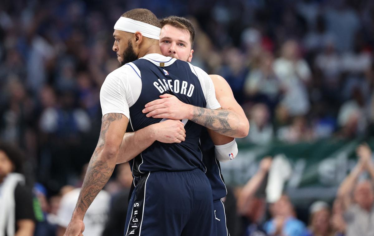 Luka Dončić Daniel Gafford | Daniel Gafford vsaj letos še ne bo oblekel dresa slovenske izbrane vrste. | Foto Reuters