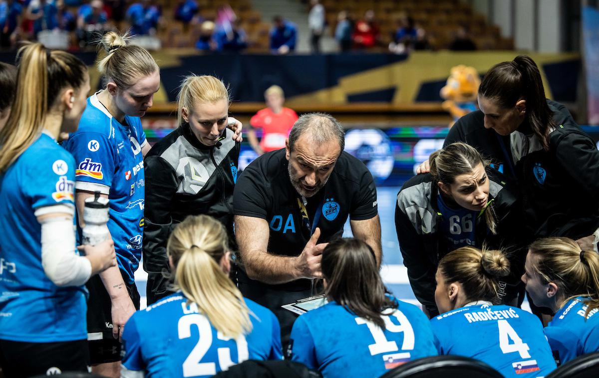 EHF liga prvakinj: Krim Mercator - Banik Most Dragan Adžić | Foto Vid Ponikvar