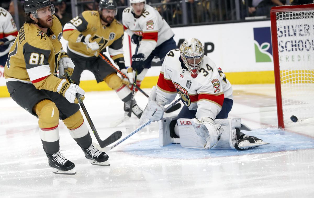 Vegas Golden Knights : Florida Panthers, finale NHL | Hokejisti Vegasa so na drugi finalni tekmi lige NHL s 7:2 odpravili Florida Panthers in v seriji na štiri zmage povedli z 2:0. | Foto Guliverimage