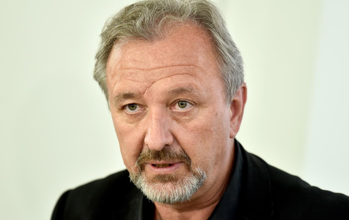 Milan Balažic | Balažic bi se v tem primeru moral v celoti izločiti iz postopkov v povezavi z odredbo o predčasnem nakazilu sredstev. | Foto STA