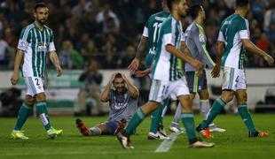 Jan Oblak izgubil prvo mesto, Real le do točke v Sevilli