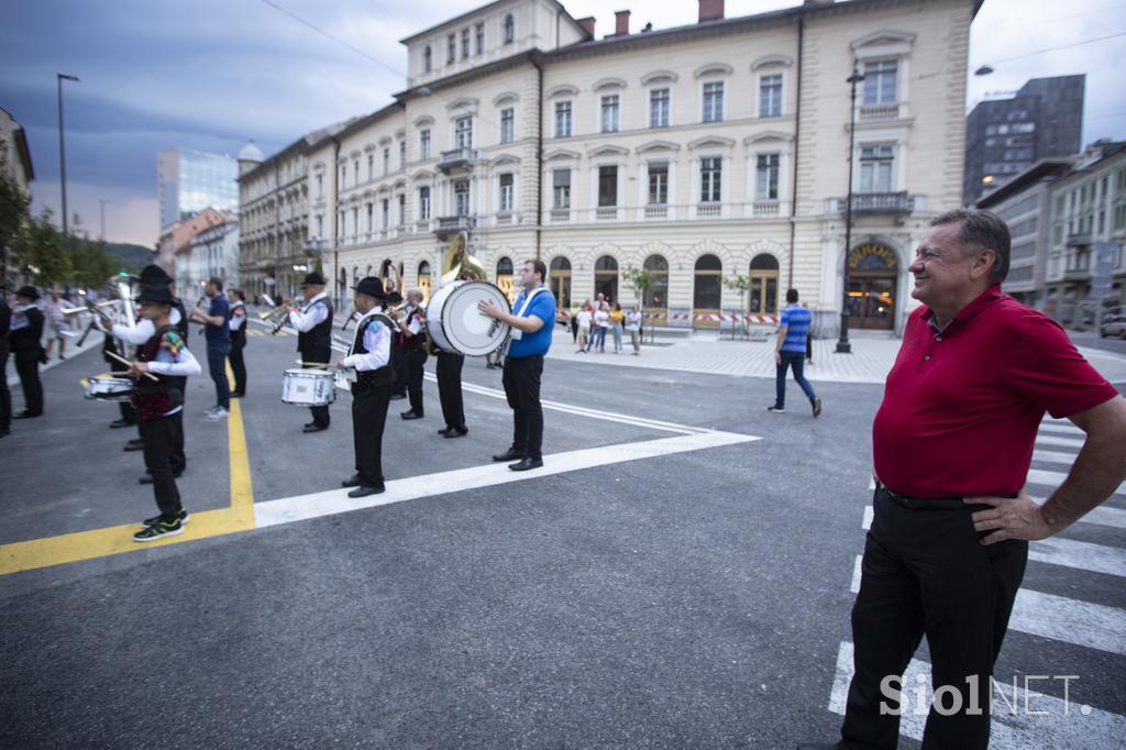 Otvoritev Gosposvetske ceste v Ljubljani.