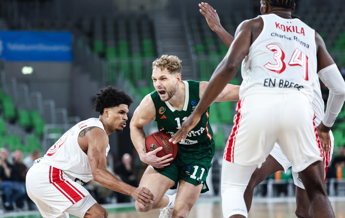 Cedevita Olimpija - Bourg | Cedeviti Olimpiji ni pomagalo niti 23 točk kapetana Jake Blažiča. | Foto Aleš Fevžer