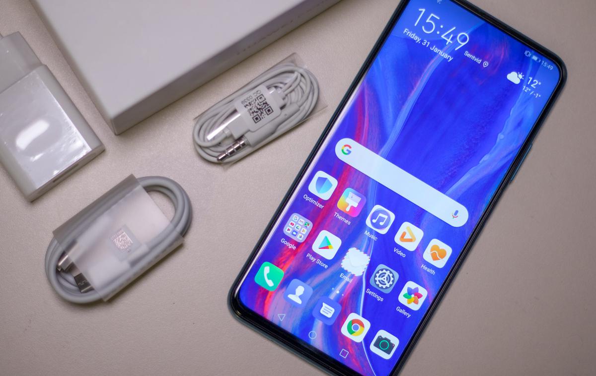 Huawei P smart Pro | Pametni telefon Huawei P smart Pro | Foto Kristjan Kovač