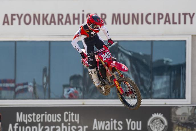 Tim Gajser Turčija Honda | Tim Gajser je v soboto prehitel Jeffreyja Herlingsa in osmič dobil kvalifikacijsko vožnjo. | Foto Honda Racing/ShotbyBavo