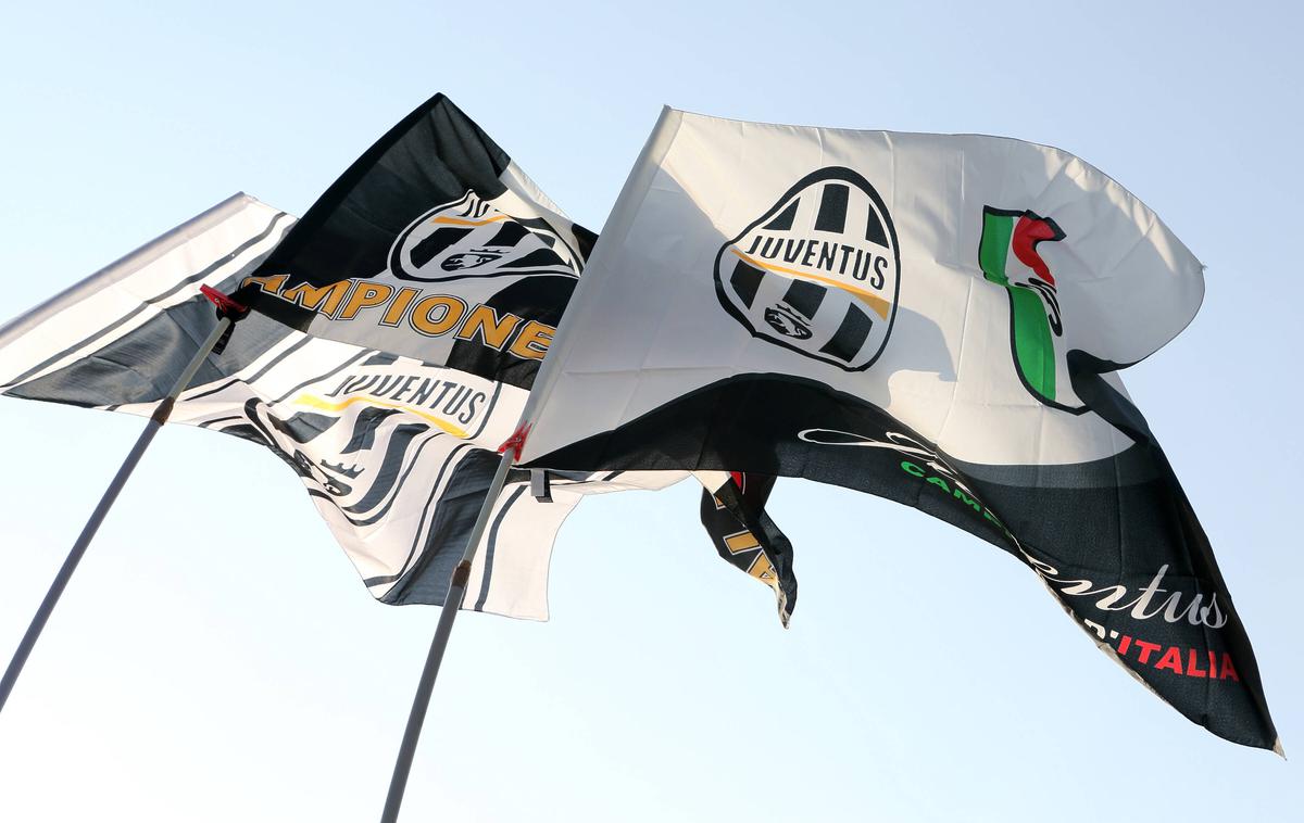 Juventus | Evropska nogometna zveza (Uefa) je začela preiskavo italijanskega kluba Juventus zaradi možnega kršenja finančnega fair playja in pravila o licenciranju igralcev. | Foto Guliverimage