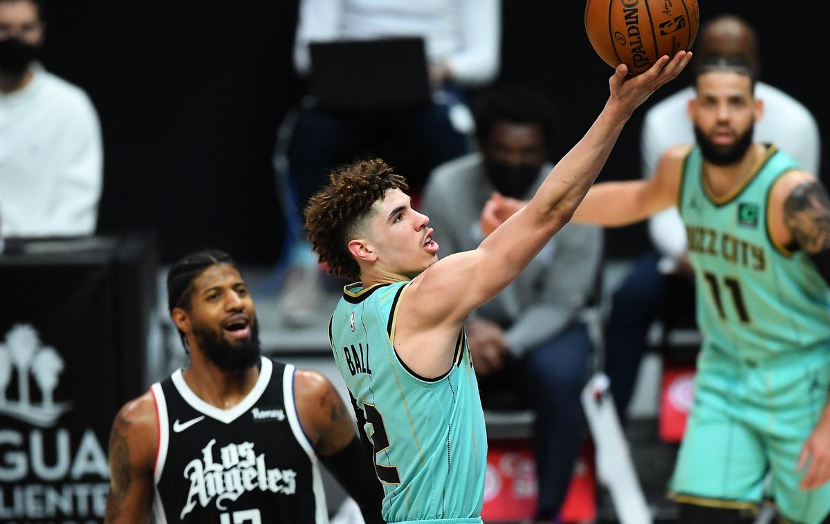 LaMelo Ball | LaMelo Ball se je poškodoval na tekmi z LA Clippers. | Foto Reuters