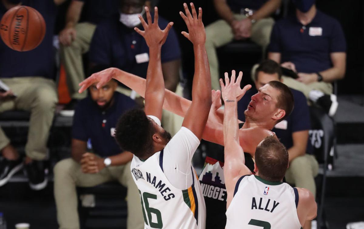 Nikola Jokić | Srbski košarkar Nikola Jokić je na sedmi, odločilni tekmi proti Utahu za Denver tik pred zvokom sirene zadel odločilni koš.  | Foto Getty Images