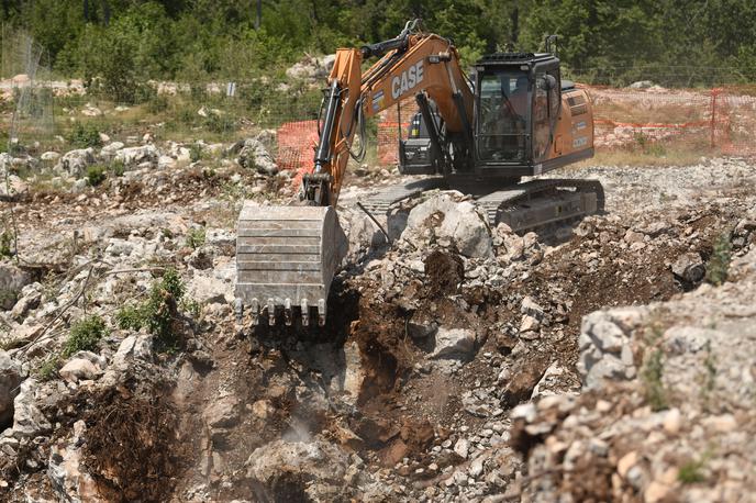 drugi tir | Drugi tir na odseku med Črnim Kalom in Koprom gradi Kolektor CPG v sodelovanju s turškima podjetjema Yapi Merkezi in Özaltin. | Foto STA