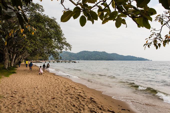 Peščene plaže jezera Kivu v Ruandi | Foto: Marcus Westberg