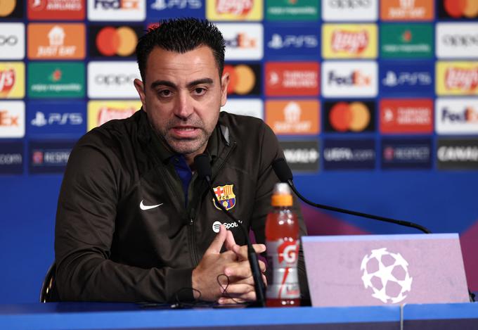 Xavi lahko v zadnji sezoni, ko vodi Barcelono, popelje Blaugrano med štiri najboljše v Evropi. | Foto: Reuters