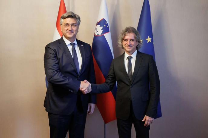 Robert Golob, Andrej Plenković | Na Bledu je bilo prvo dvostransko srečanje premierjev Slovenije in Hrvaške od menjave vlade v Ljubljani. | Foto STA