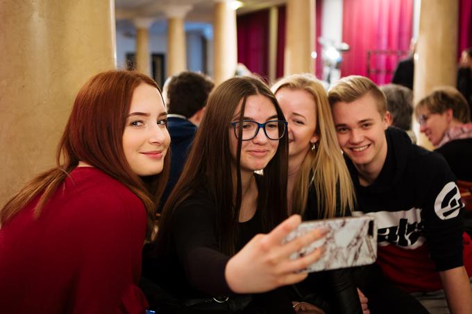 V zakulisju šova Nova zvezda Slovenije je vedno zelo pestro. | Foto: 