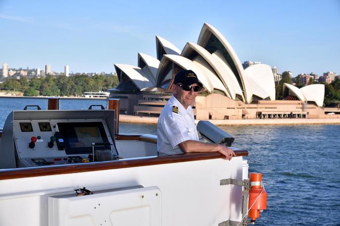 MV Artania | Ko so marca pripluli na zahodno obalo Avstralije, so na ladji odkrili 36 okuženih z novim koronavirusom, zato so morali vsi preostali potniki v karanteno. | Foto Morten Hansen