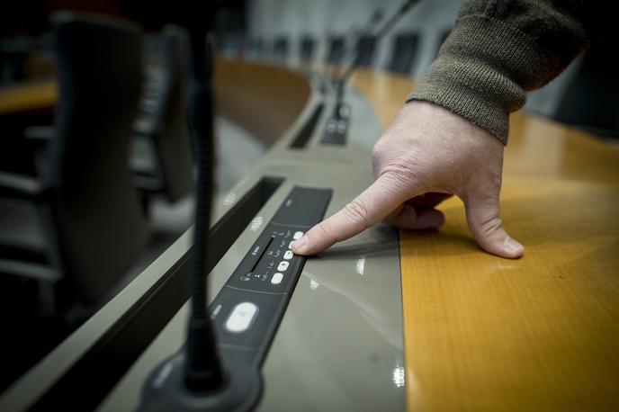 Državni zbor, glasovanje, poslanec, poslanci | V državnem zboru so podprli širitev schengna na Hrvaško, Bolgarijo in Romunijo.  | Foto Ana Kovač