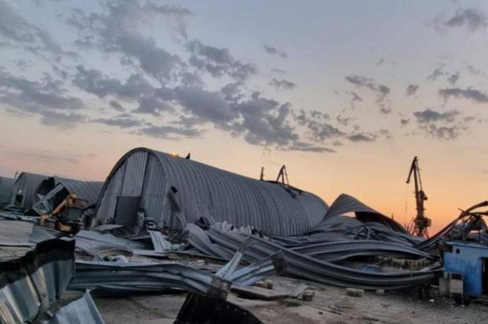 napad na pristanišče z žitom v Ukrajini | V zadnjem času so pristanišča na Donavi postala glavna izvozna točka za ukrajinsko žito. | Foto Reuters