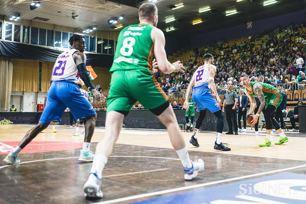 Liga ABA, četrtfinale: Cedevita Olimpija - Igokea, Tivoli