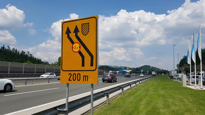 V času obnove bosta prek viadukta peljala dva zožena prometna pasova. | Foto: Gregor Pavšič