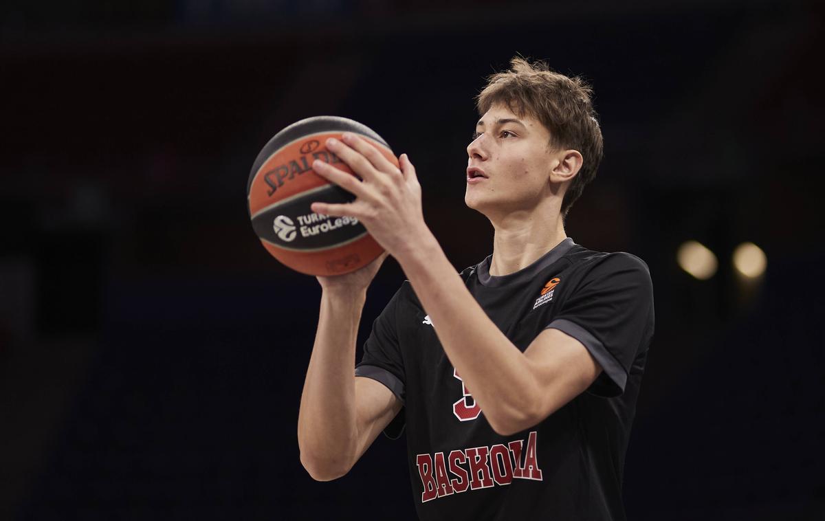 Vit Hrabar Baskonia | Vit Hrabar je dočakal prve sekunde na parketu evrolige. | Foto Guliverimage