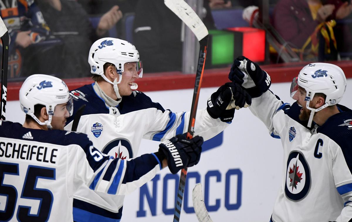 Winnipeg Jets | Hokejisti Vegas Knights so prišli do polnega izkupička v New Yorku. | Foto Reuters