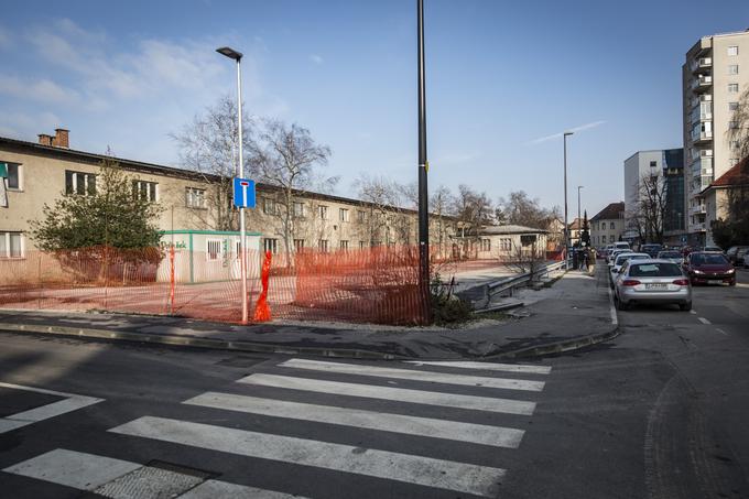 Gradbišče na Parmovi ulici v Ljubljani. | Foto: Bojan Puhek