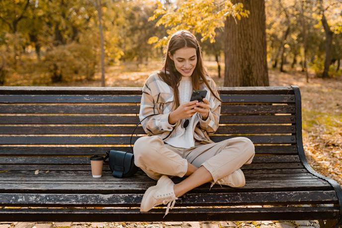 jesen, telefon | Foto Shutterstock